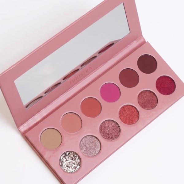 Eyeshadow palettes
